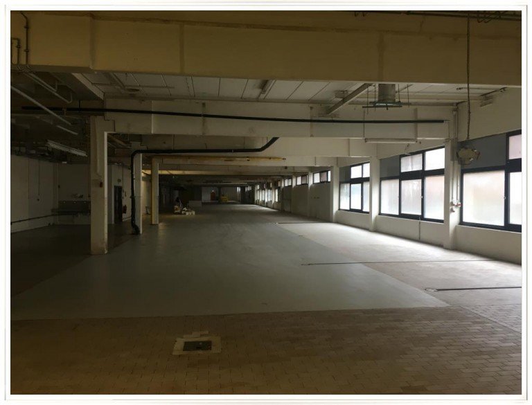 Impressionen N�rnberg Halle / Lager / Produktion Lager Produktion 559 m� Rampenanlieferung in N�rnberg Langwasser